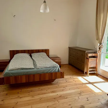 Giulia Vendeghaz * Balatonboglar